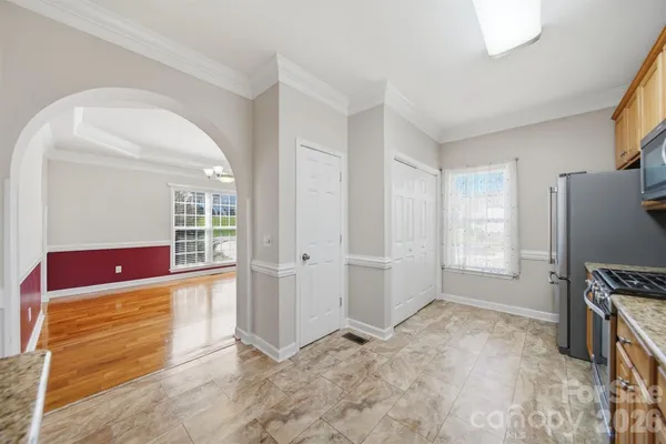 $365,000 | 2410 27th Ave Circle Northeast, Hickory, NC 28601