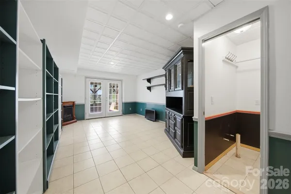 $365,000 | 2410 27th Ave Circle Northeast, Hickory, NC 28601
