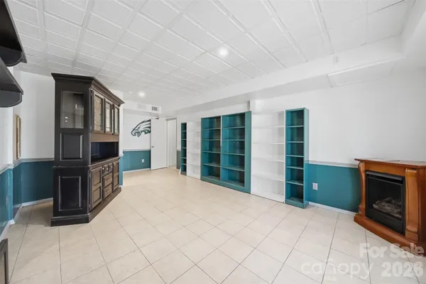 $365,000 | 2410 27th Ave Circle Northeast, Hickory, NC 28601