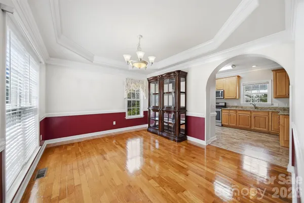 $365,000 | 2410 27th Ave Circle Northeast, Hickory, NC 28601