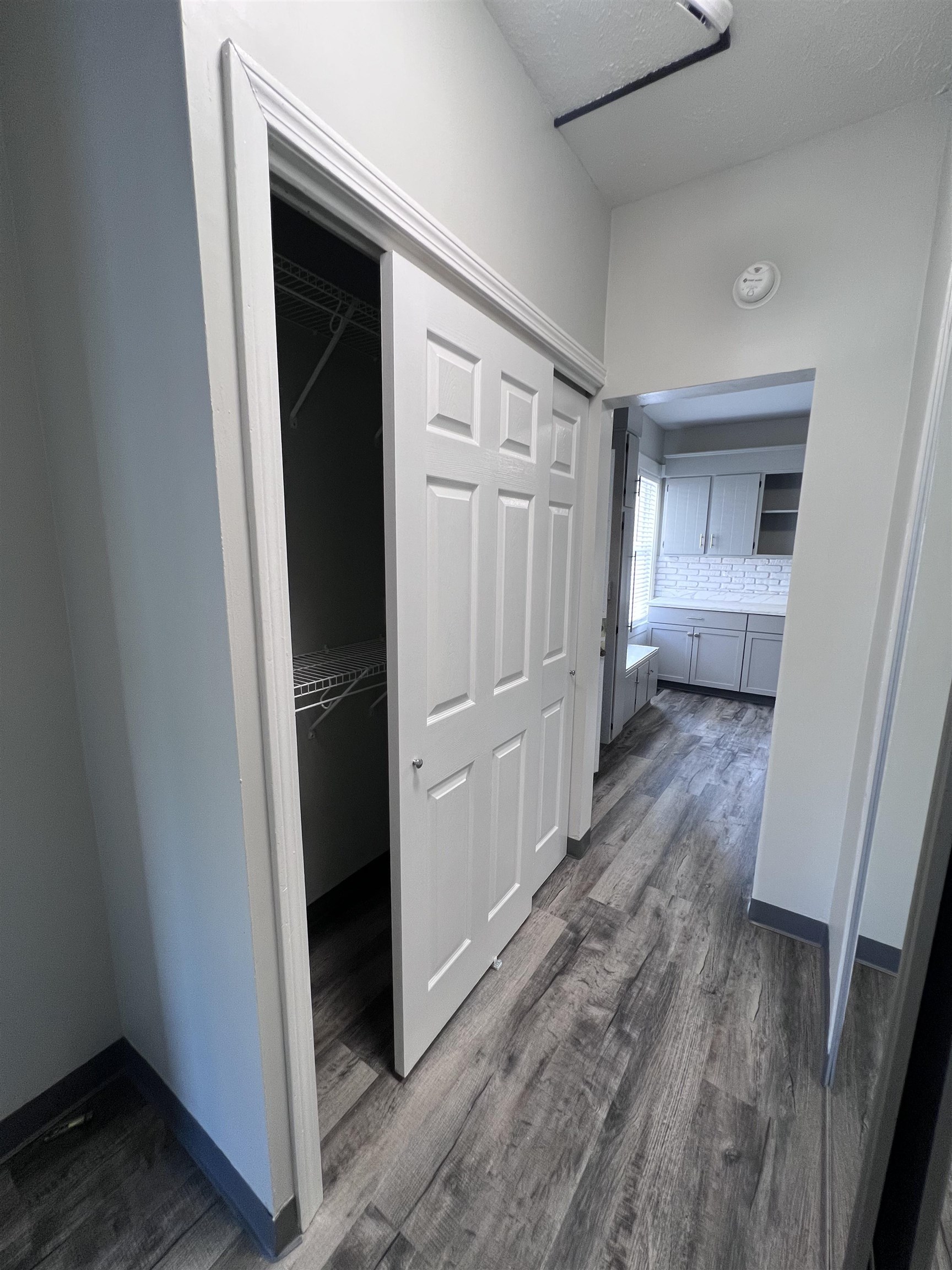 118 Riddle Street, Unit 1R Manchester, NH 03102 - Photo 9 of 11