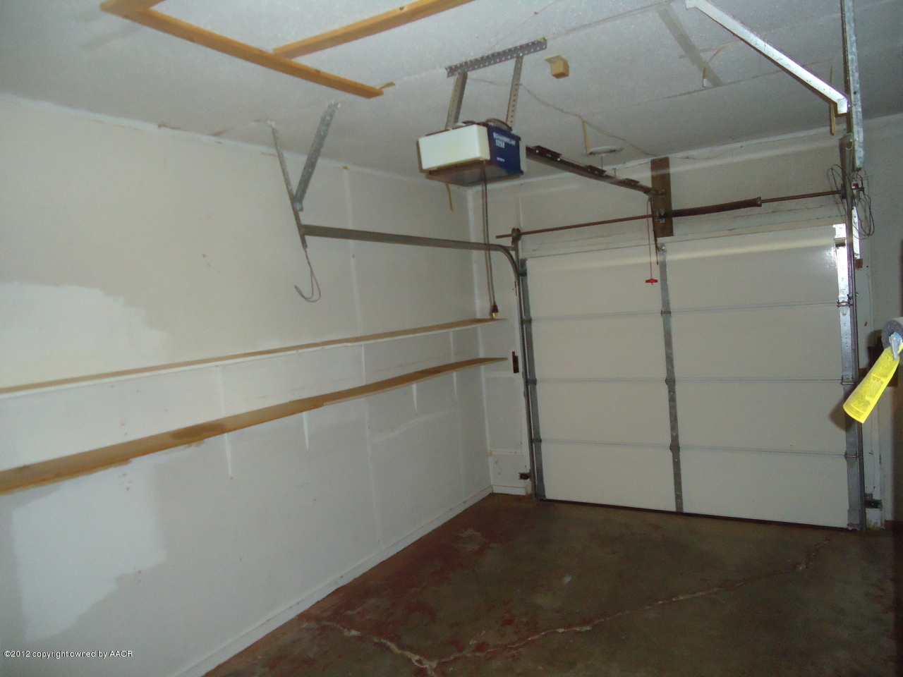 3816 Parker Street Amarillo, TX 79110 - Photo 11 of 11 Garage