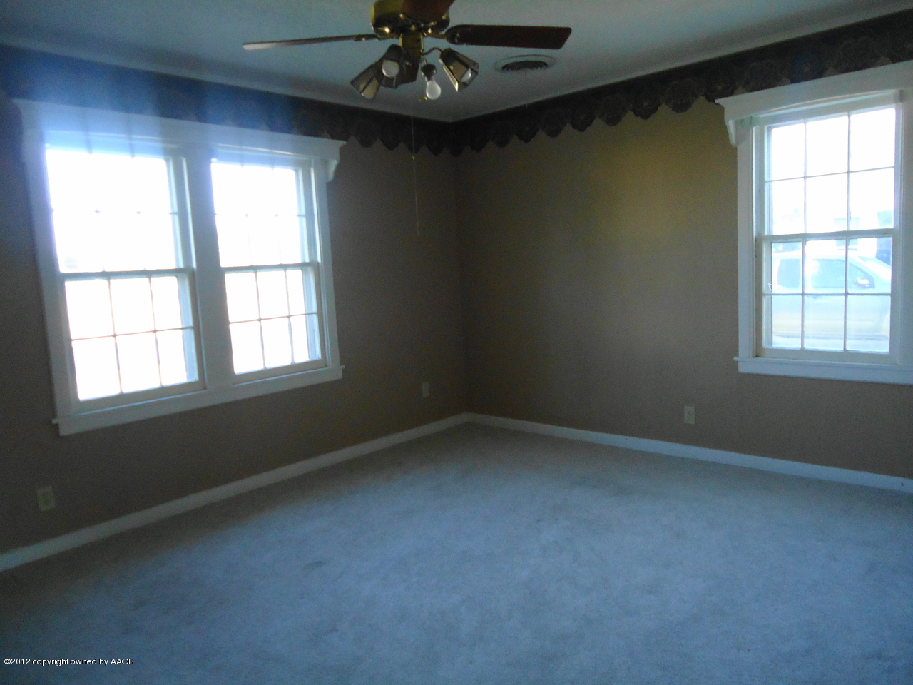 3816 Parker Street Amarillo, TX 79110 - Photo 6 of 11 Bedroom 1