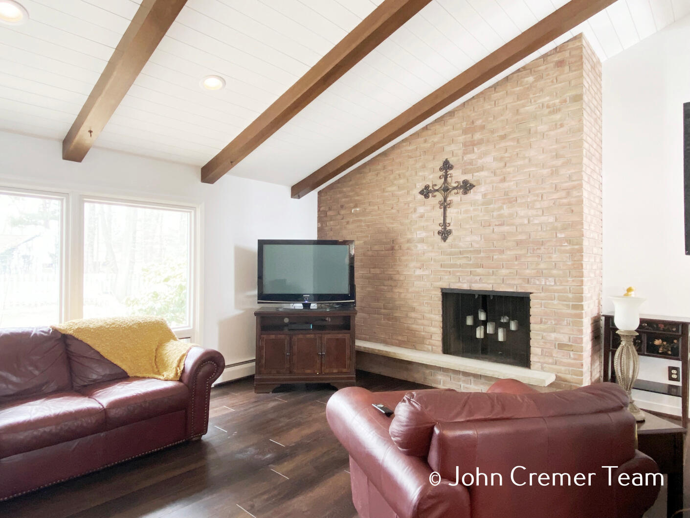 8101 Crestview Avenue Jenison, MI 49428 - Photo 17 of 58 Living Room View 1