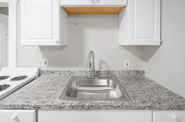 $1,399 | 24 Charlton Street, Unit 7, Worcester, MA 01608