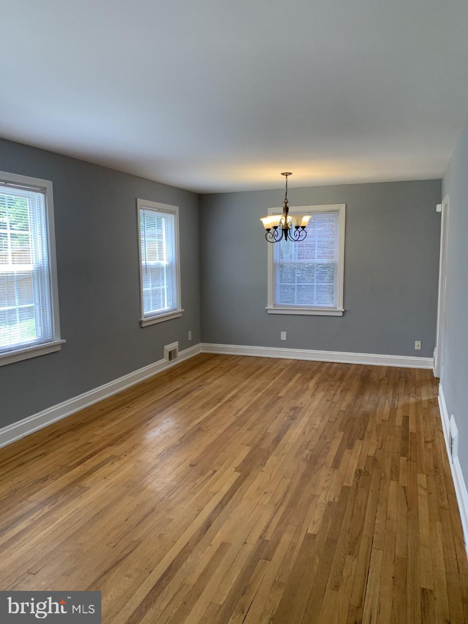 1202 West Braddock Road Alexandria, VA 22302 - Photo 4 of 12 Dining Room