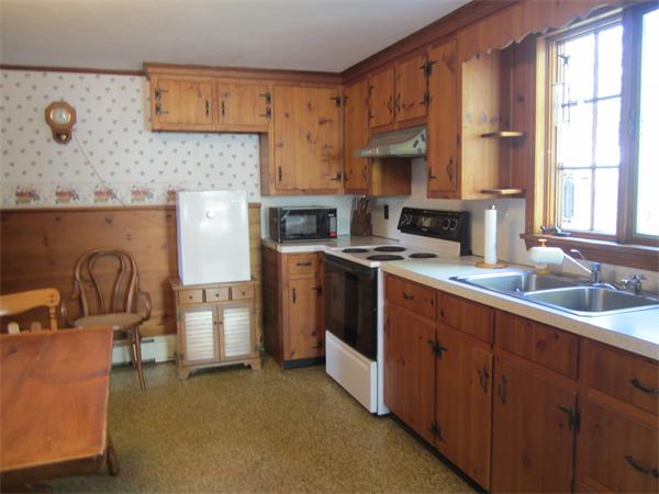 205 High Street Wareham, MA 02571 - Photo 3 of 13 Gallery Image 3