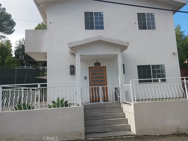 $3,800 | 24334 Crestlawn Street, Woodland Hills, CA 91367