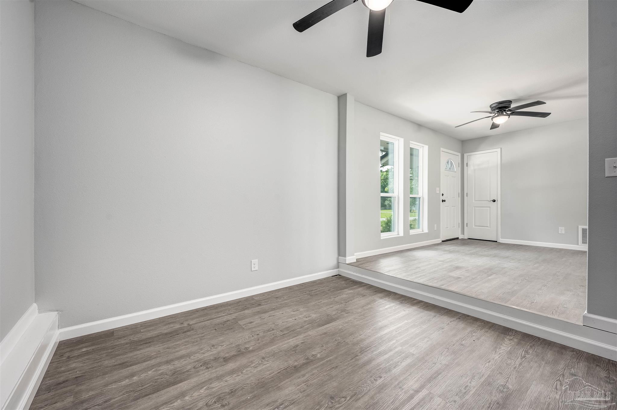 1474 Redfish Point Road Gulf Breeze, FL 32563 - Photo 13 of 34 Gallery Image 13