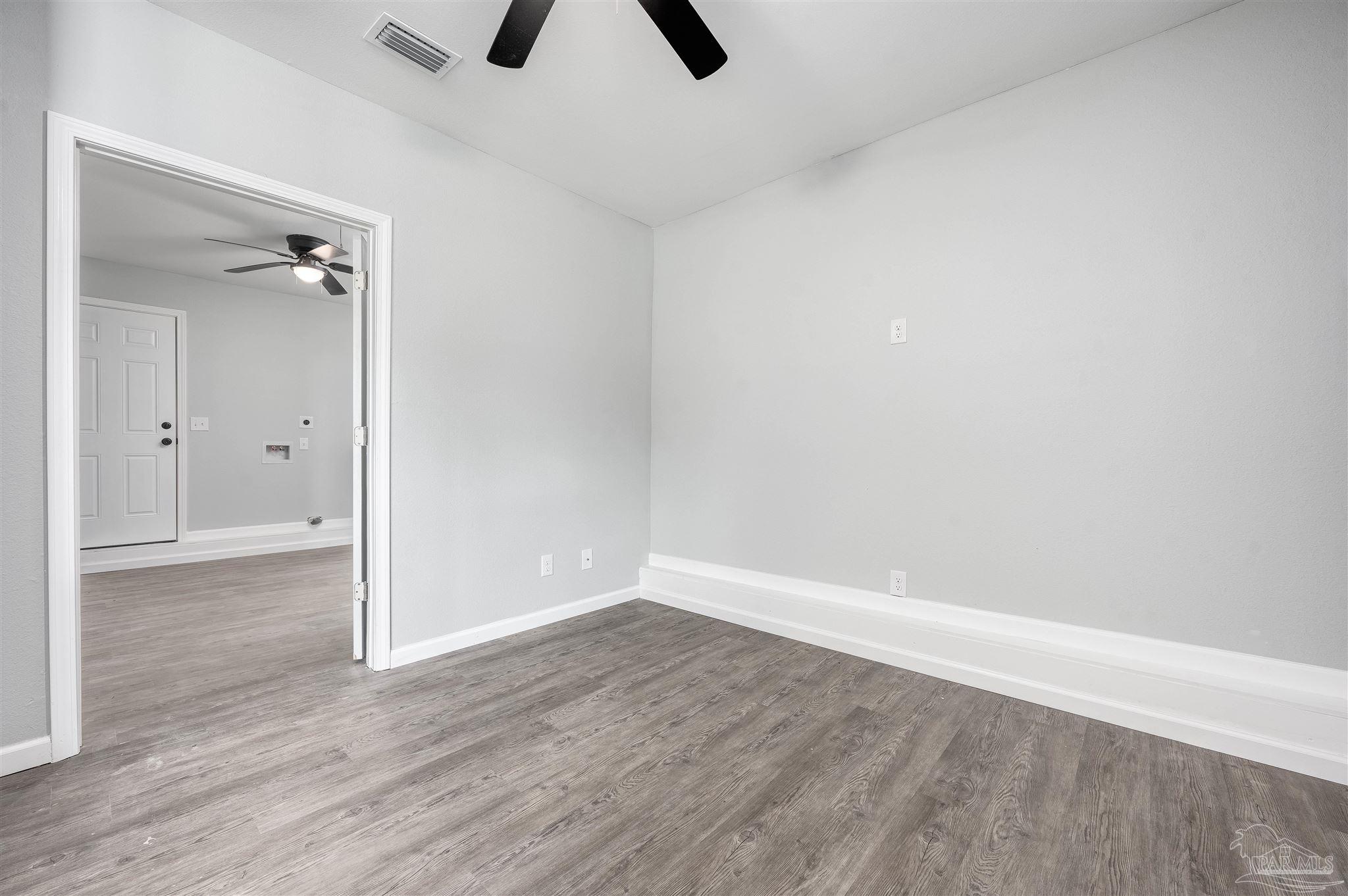 1474 Redfish Point Road Gulf Breeze, FL 32563 - Photo 14 of 34 Gallery Image 14