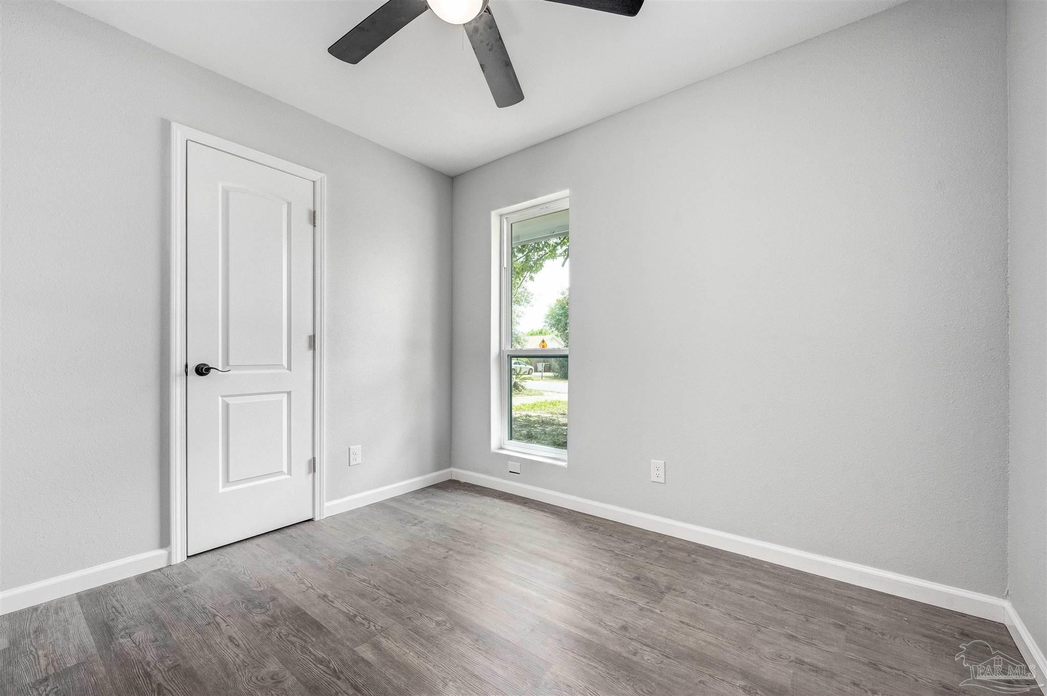 1474 Redfish Point Road Gulf Breeze, FL 32563 - Photo 27 of 34 Gallery Image 27