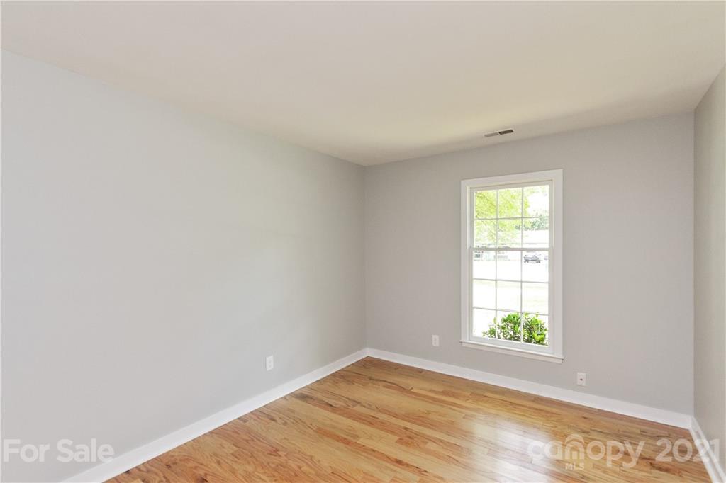9107 Raintree Lane Charlotte, NC 28277 - Photo 34 of 38 Gallery Image 34