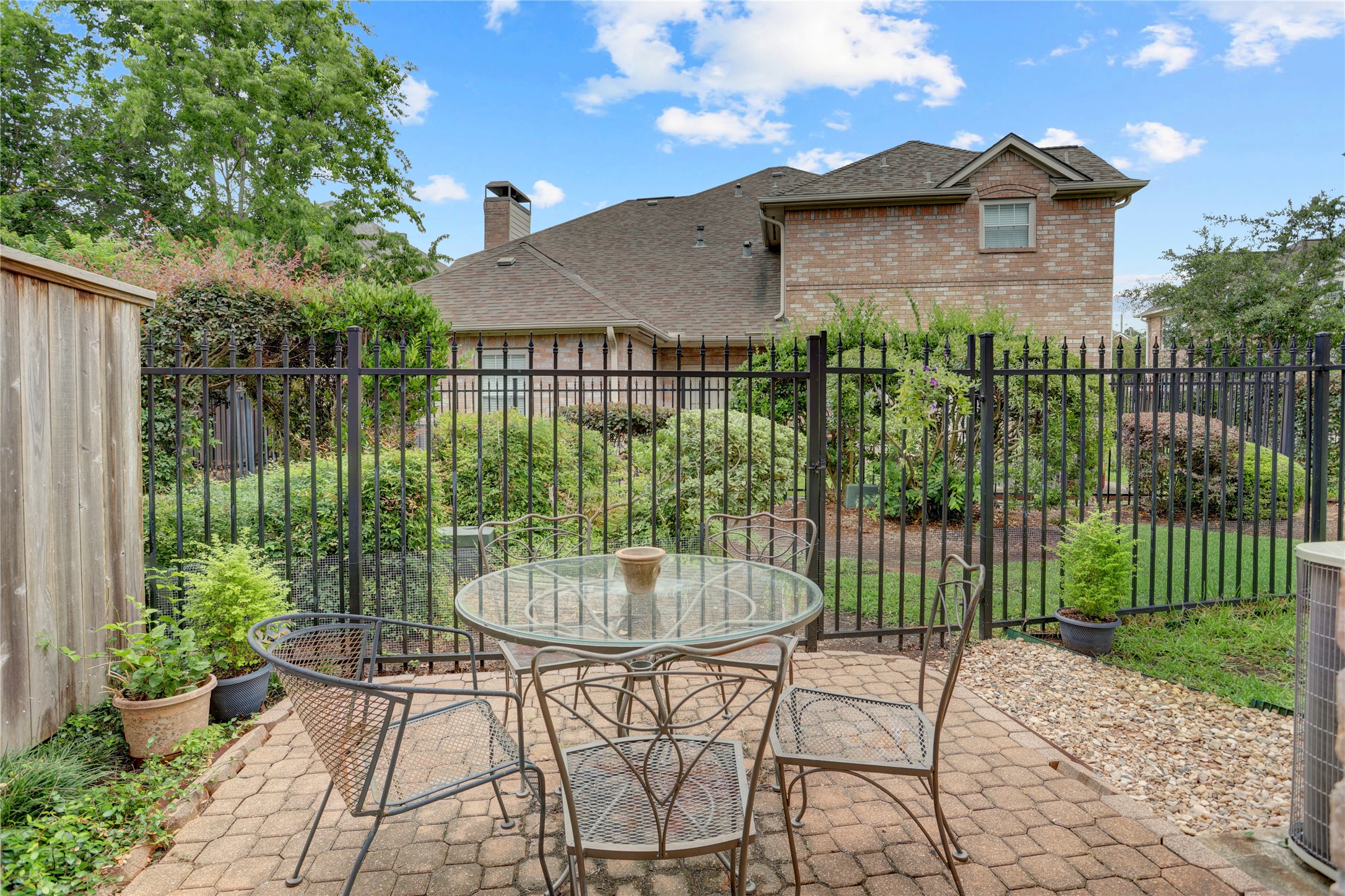1135 Enclave Square West Houston, TX 77077 - Photo 15 of 35