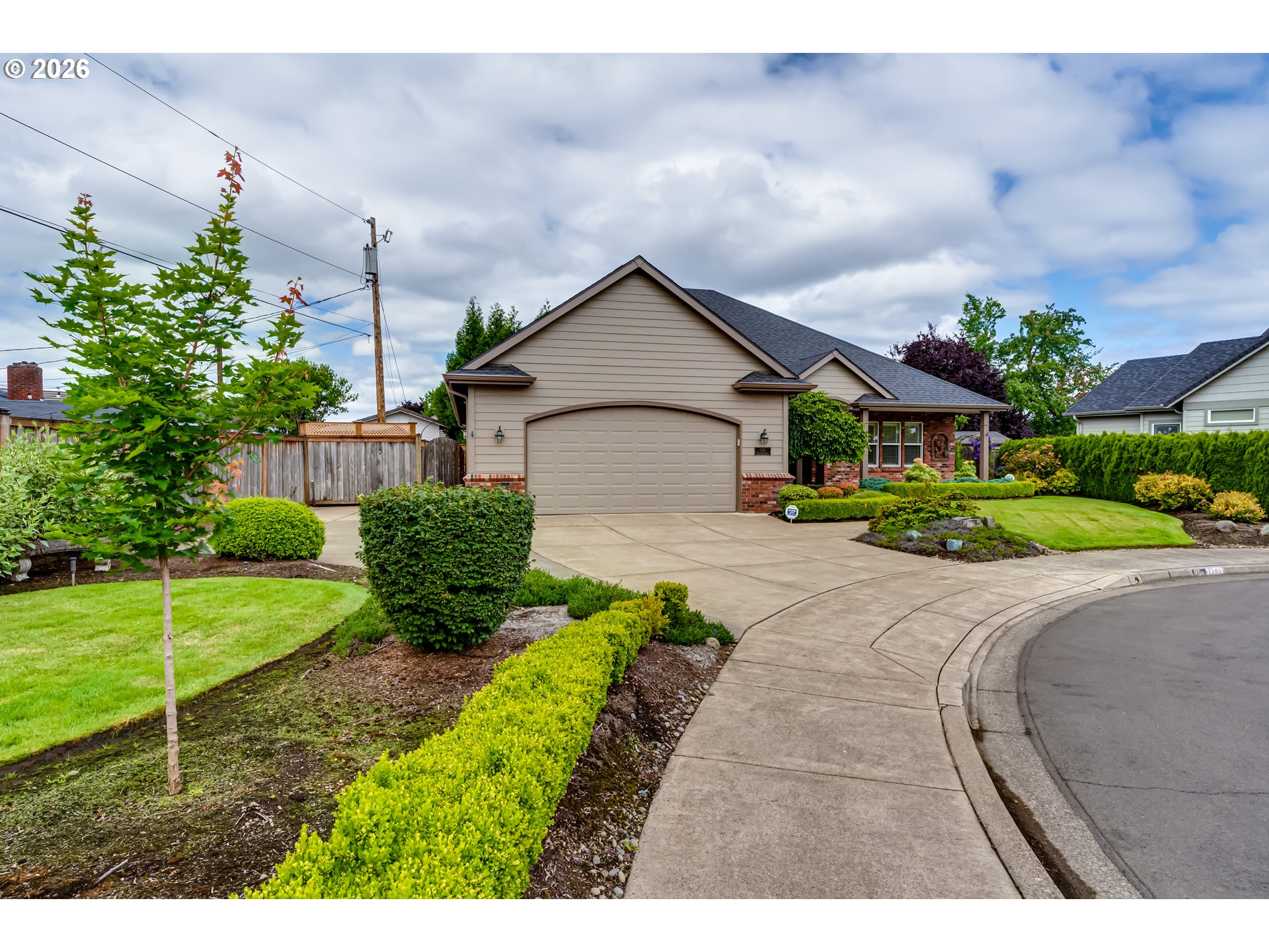 1101 Delrose Court Springfield, OR 97477 - Photo 2 of 48