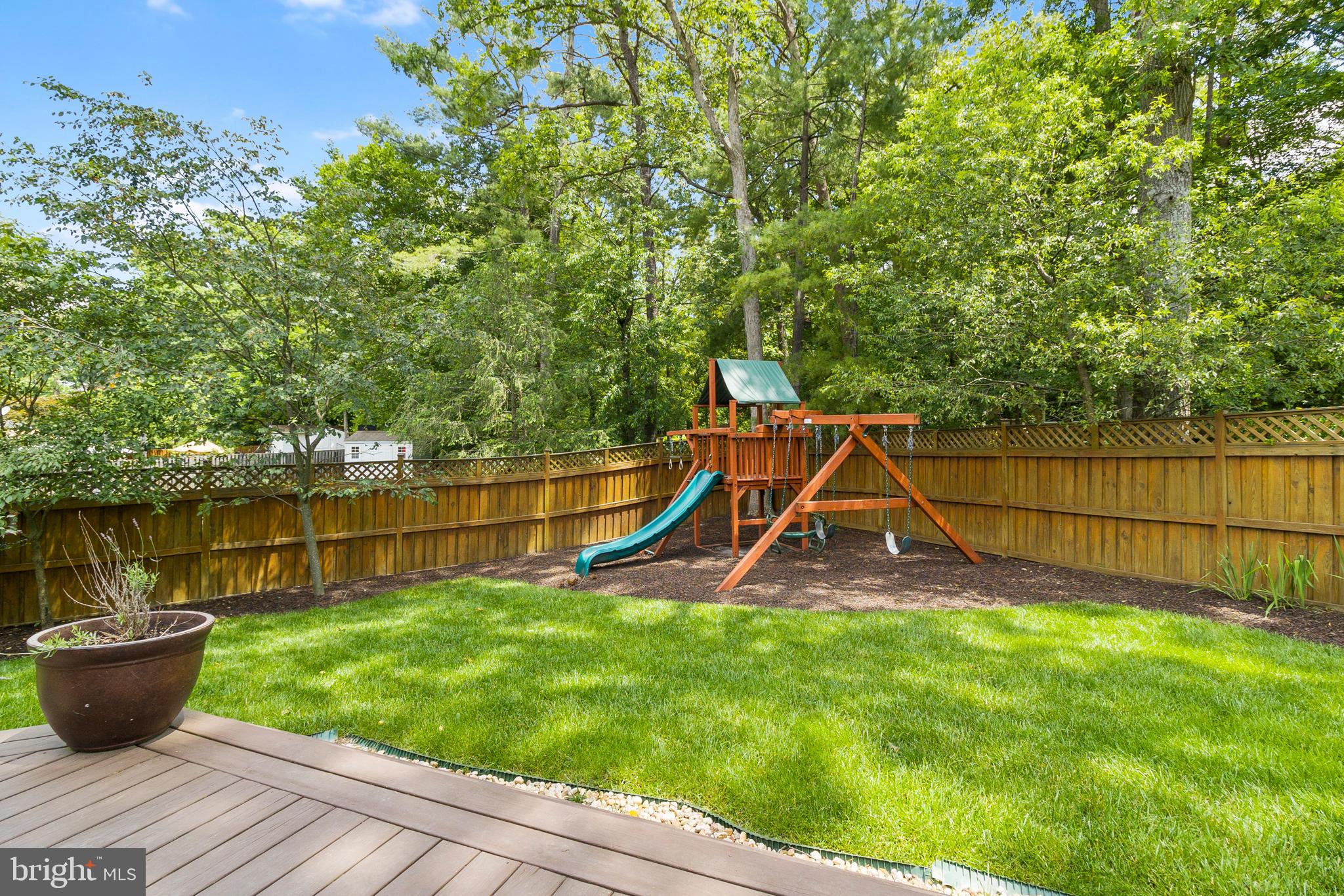 6801 Brisbane Street Springfield, VA 22152 - Photo 7 of 31 Huge Fully Fenced Backyard