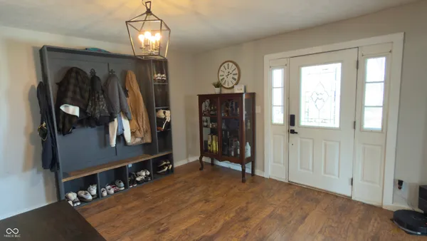 $260,000 | 9091 East County Road 900 South, Austin, IN 47102
