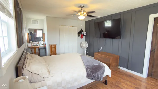 $260,000 | 9091 East County Road 900 South, Austin, IN 47102