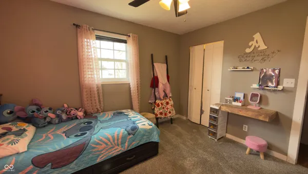$260,000 | 9091 East County Road 900 South, Austin, IN 47102