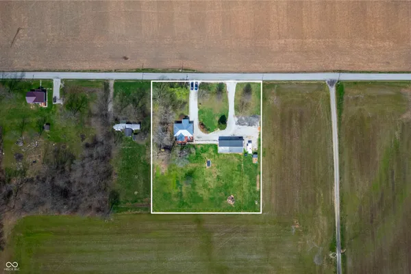 $260,000 | 9091 East County Road 900 South, Austin, IN 47102