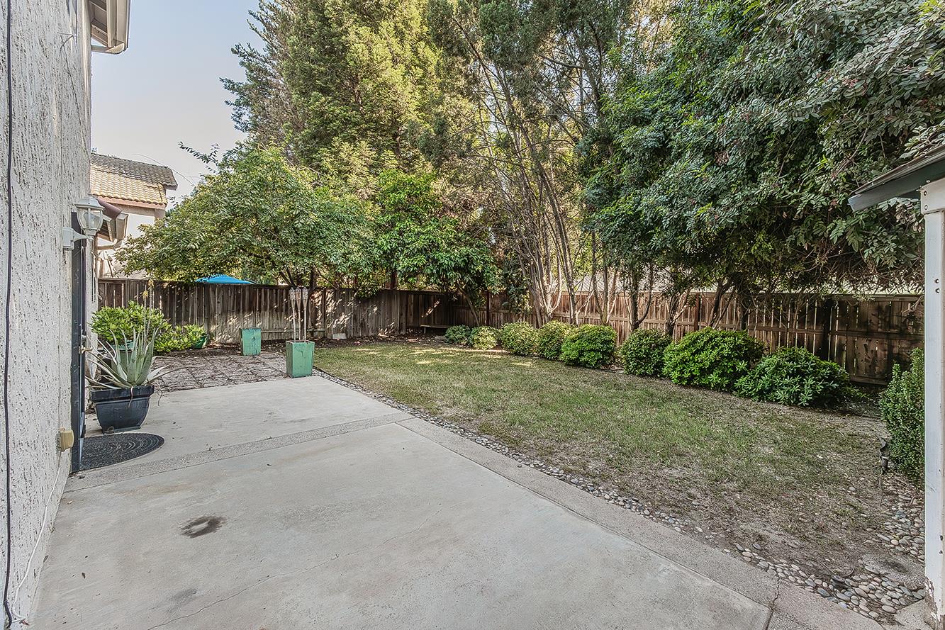 837 East Buckhill Road Fresno, CA 93720 - Photo 37 of 55