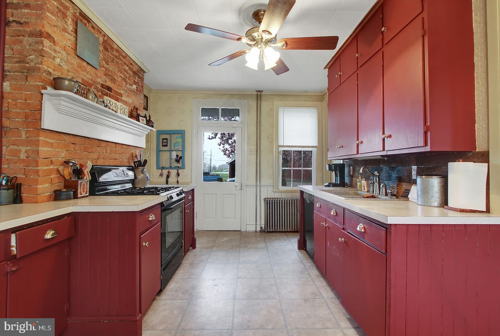 3215 Lewisberry Road York, PA 17404 - Photo 8 of 35 Gallery Image 8