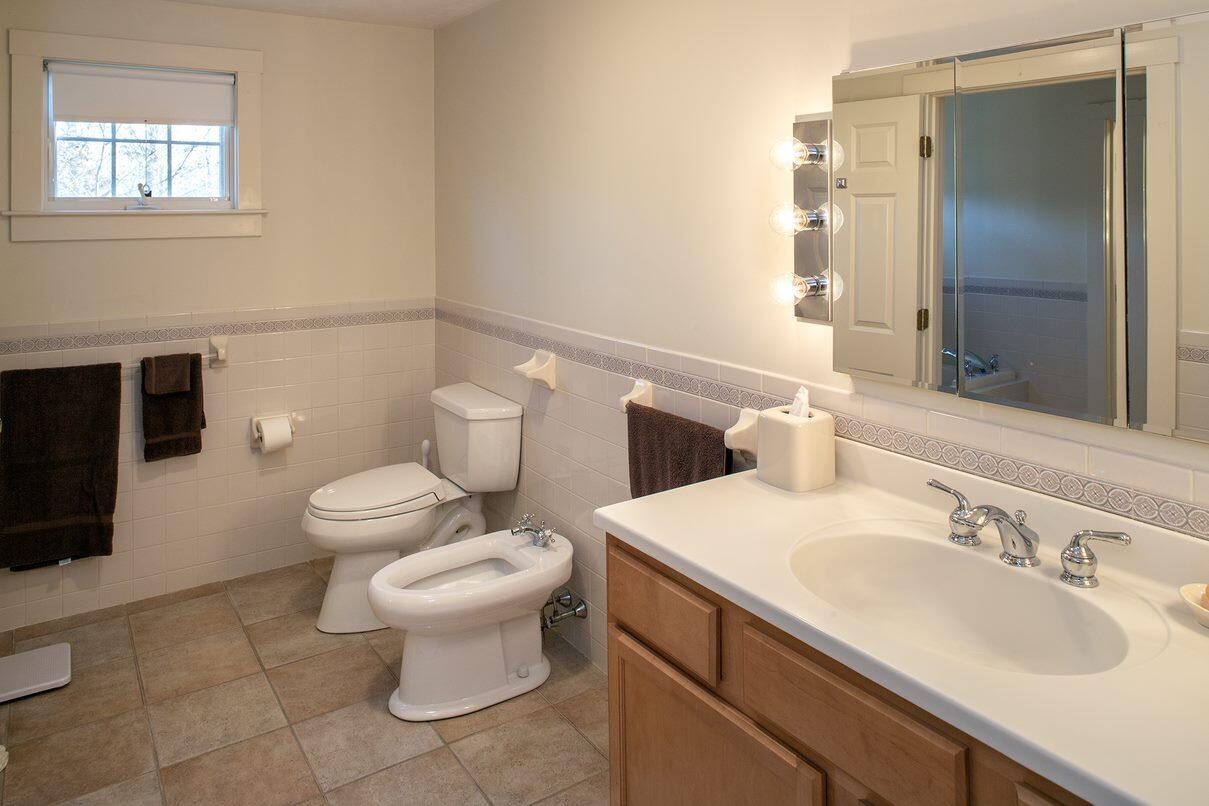 26 Saconesset Road Falmouth, MA 02540 - Photo 18 of 48 Primary Bath