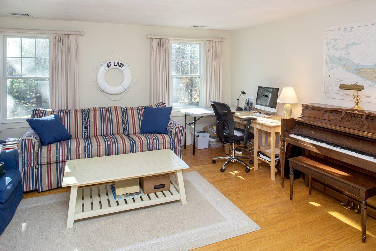 26 Saconesset Road Falmouth, MA 02540 - Photo 20 of 48 Den-BD 6