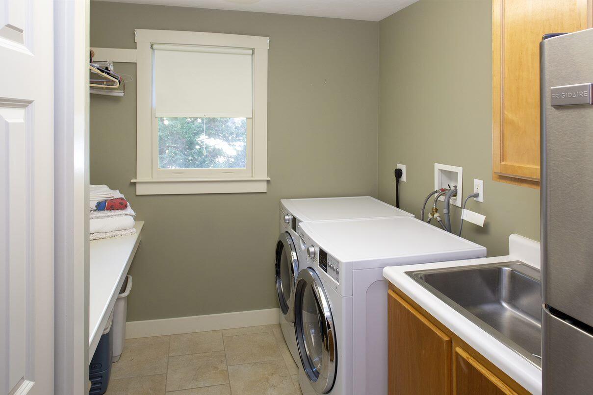 26 Saconesset Road Falmouth, MA 02540 - Photo 21 of 48 Laundry Room