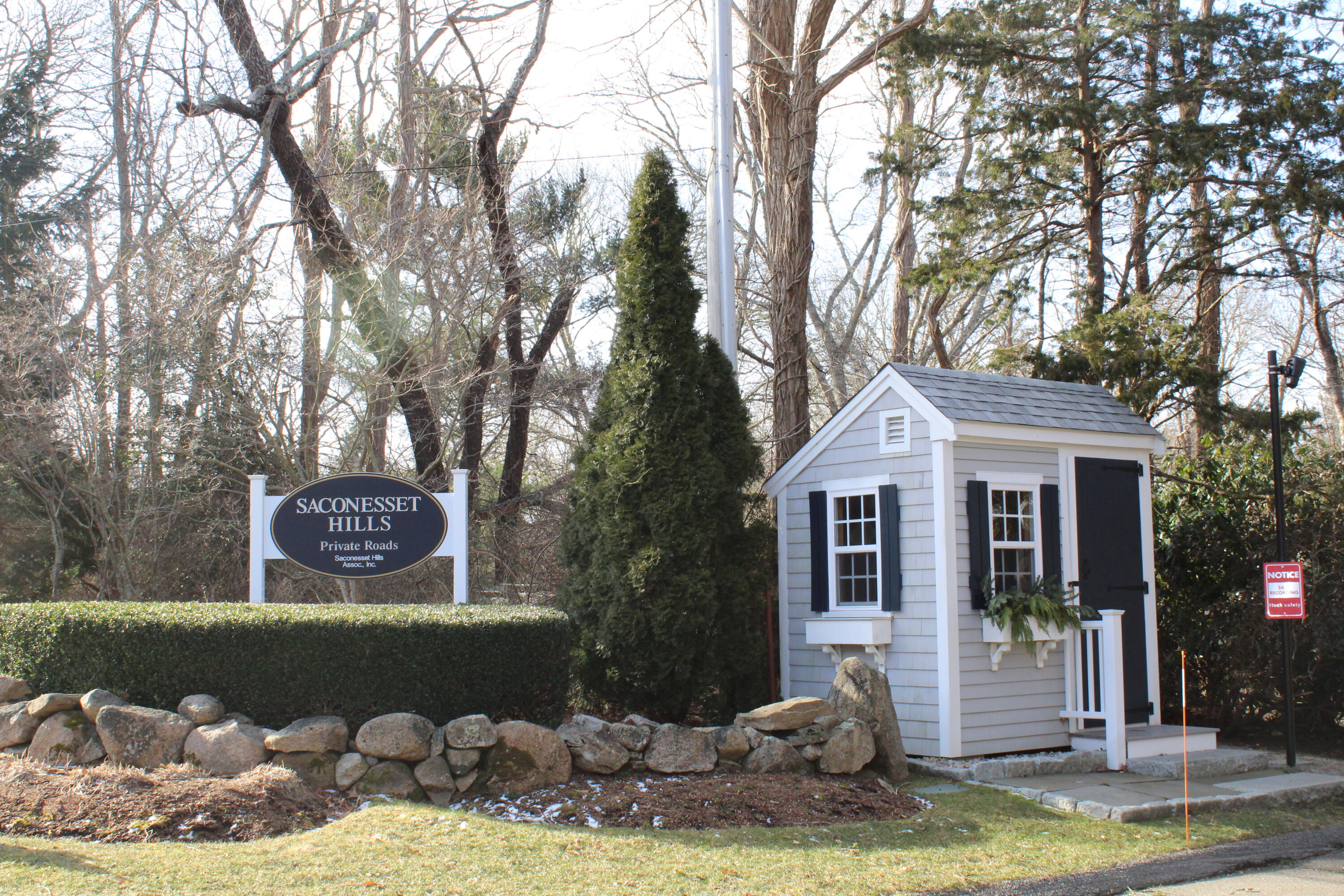 26 Saconesset Road Falmouth, MA 02540 - Photo 5 of 48 IMG_3479