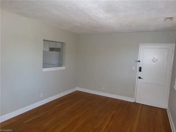 $1,200 | 2527 Miller Park Circle, Unit C, Winston-Salem, NC 27103