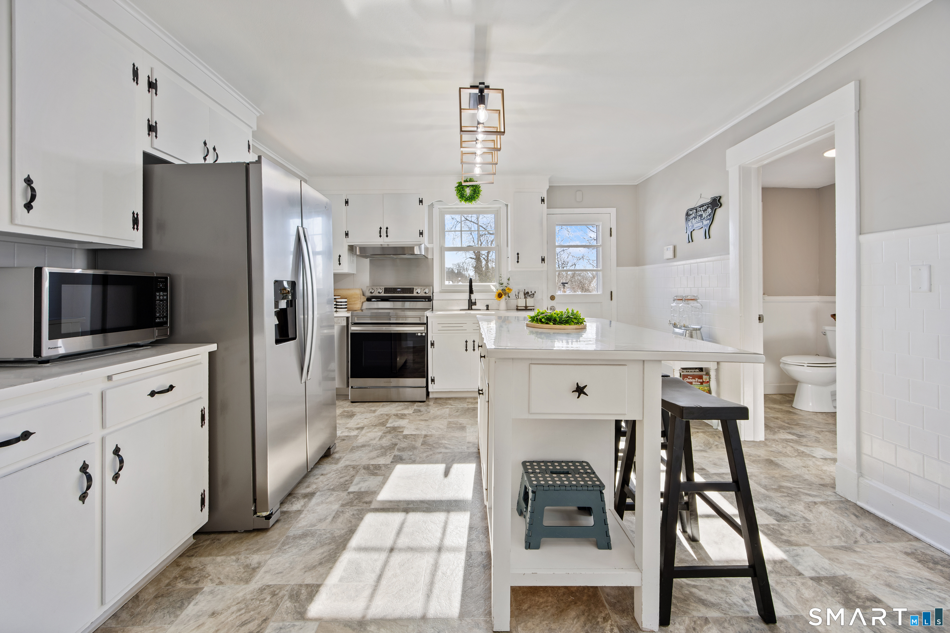 145 Fort Hale Road New Haven, CT 06512 - Photo 15 of 40