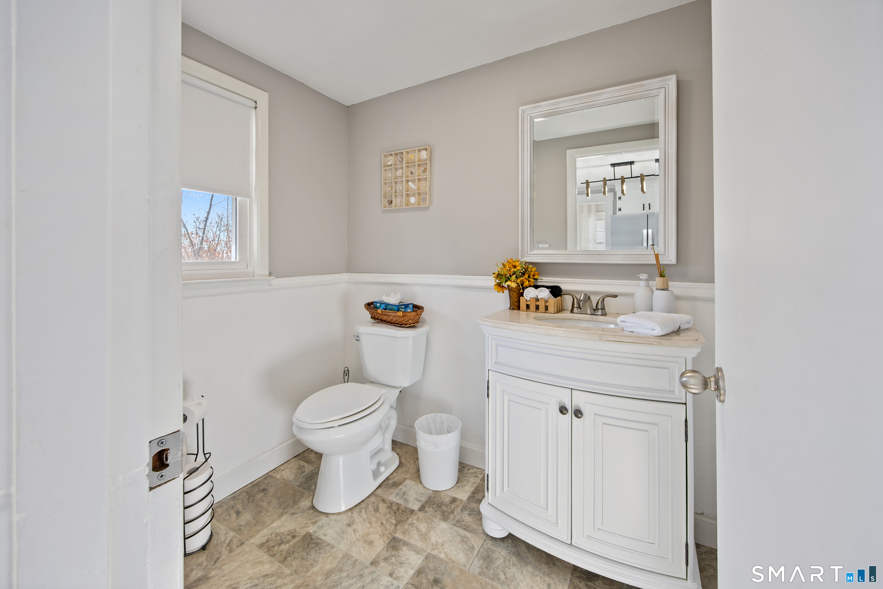 145 Fort Hale Road New Haven, CT 06512 - Photo 17 of 40 First floor half bathroom