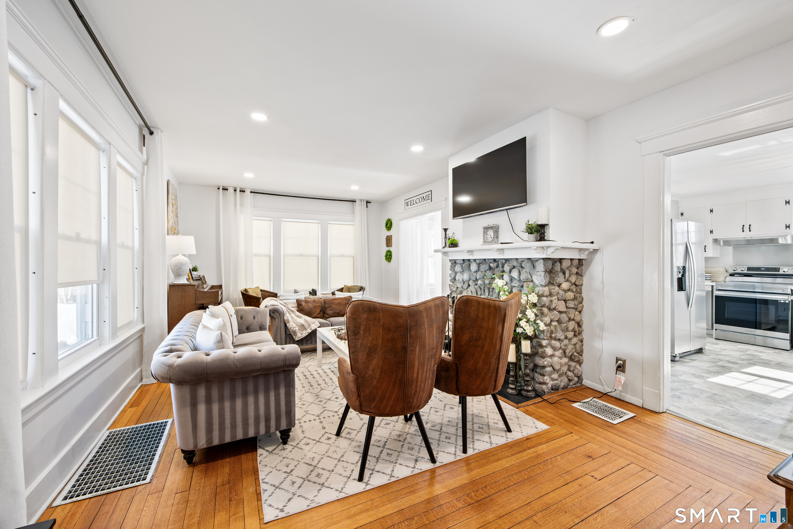 145 Fort Hale Road New Haven, CT 06512 - Photo 7 of 40