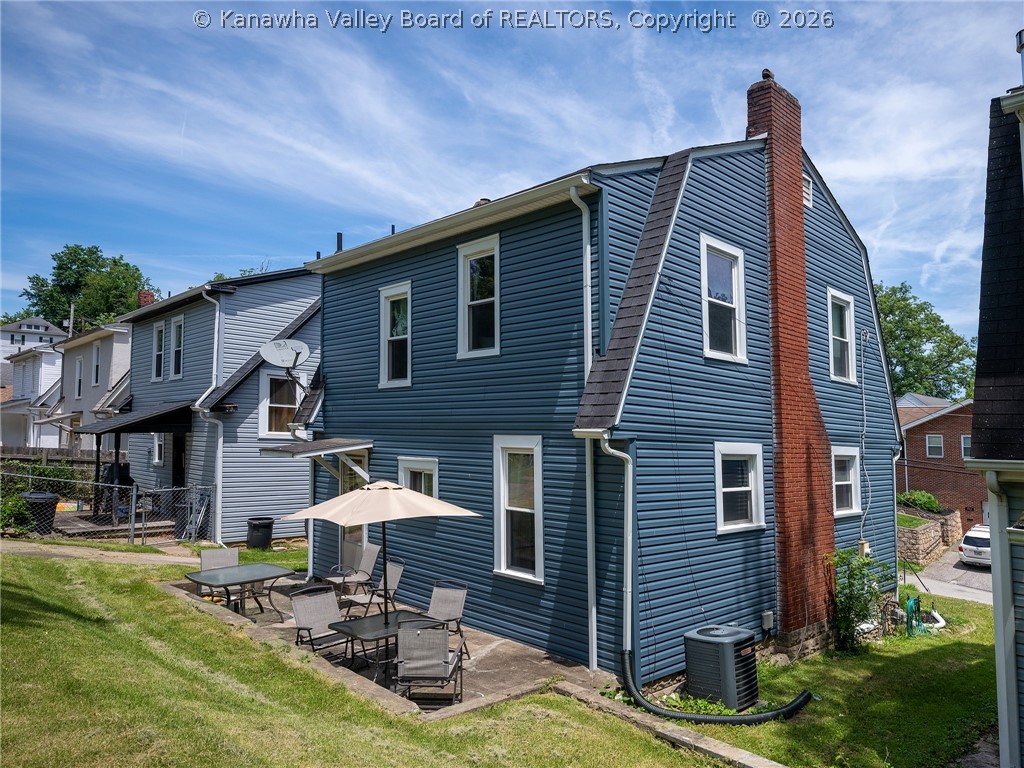 1119 Hickory Road Charleston, WV 25314 - Photo 4 of 18 Gallery Image 4