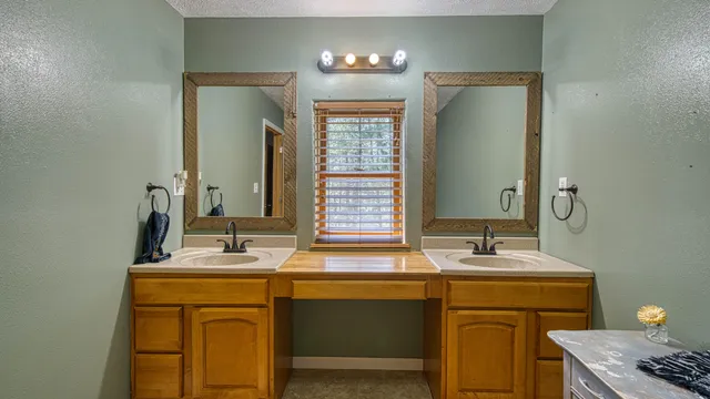 $470,000 | 37 Kanode Road, Moorcroft, WY 82721