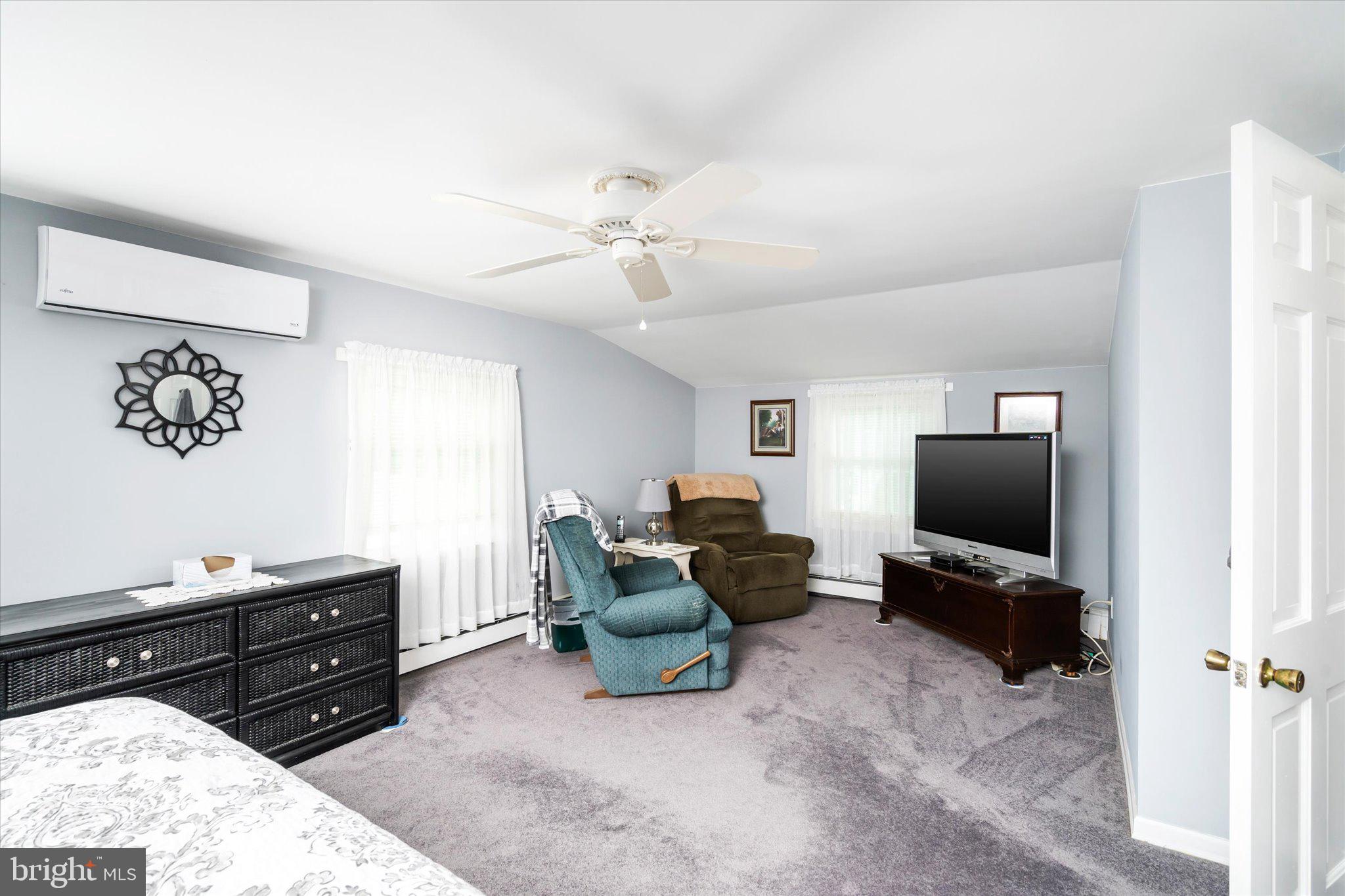 158 Coleman Road Hamilton, NJ 08690 - Photo 23 of 32 a living room with furniture and wooden floor