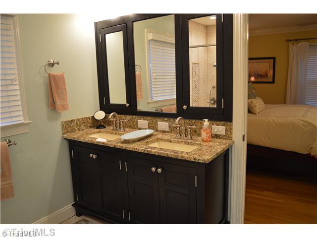 212 Robin Road Mount Airy, NC 27030 - Photo 14 of 16 Master Bath/Spa.