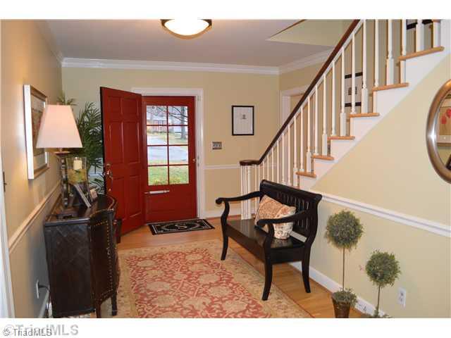 212 Robin Road Mount Airy, NC 27030 - Photo 4 of 16 Entry.