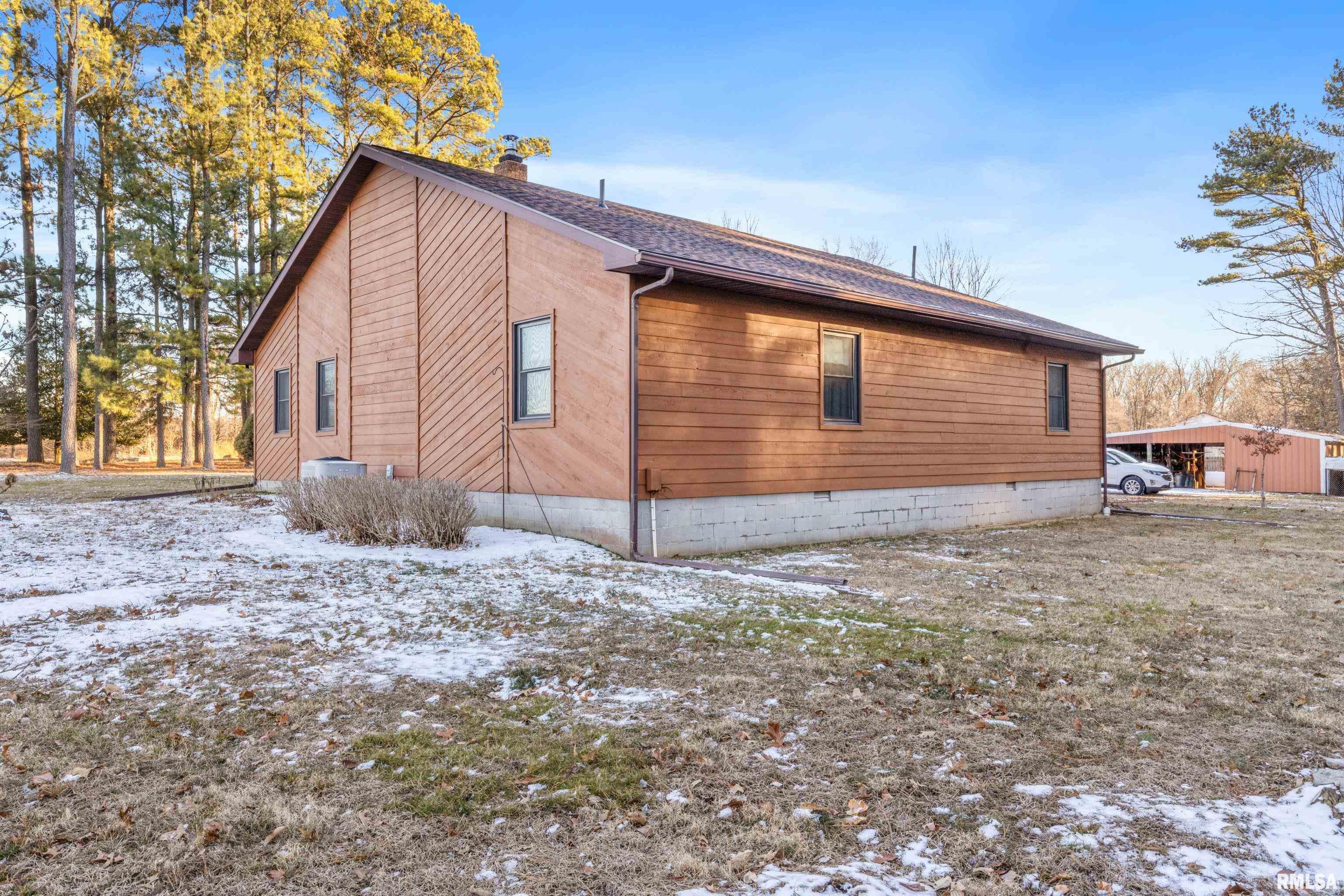 15107 Liberty School Road Marion, IL 62959 - Photo 4 of 35