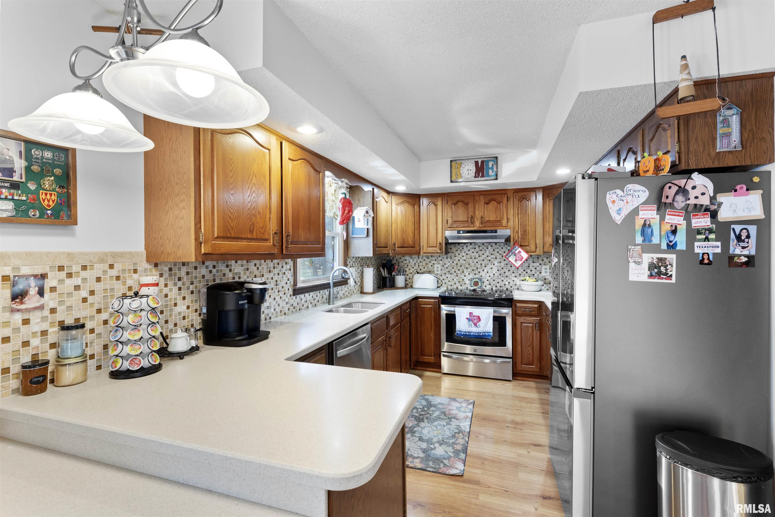 15107 Liberty School Road Marion, IL 62959 - Photo 6 of 35