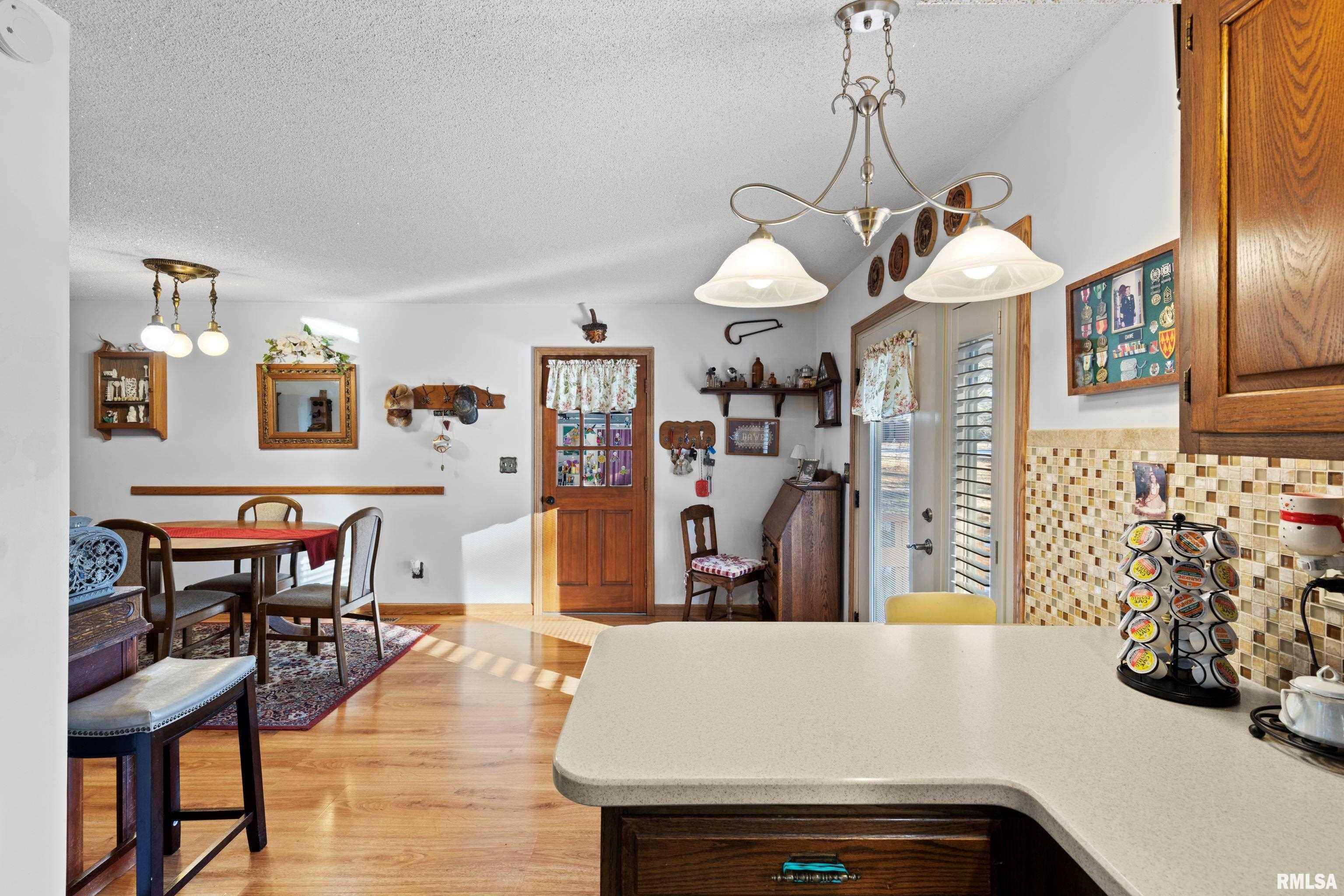 15107 Liberty School Road Marion, IL 62959 - Photo 7 of 35