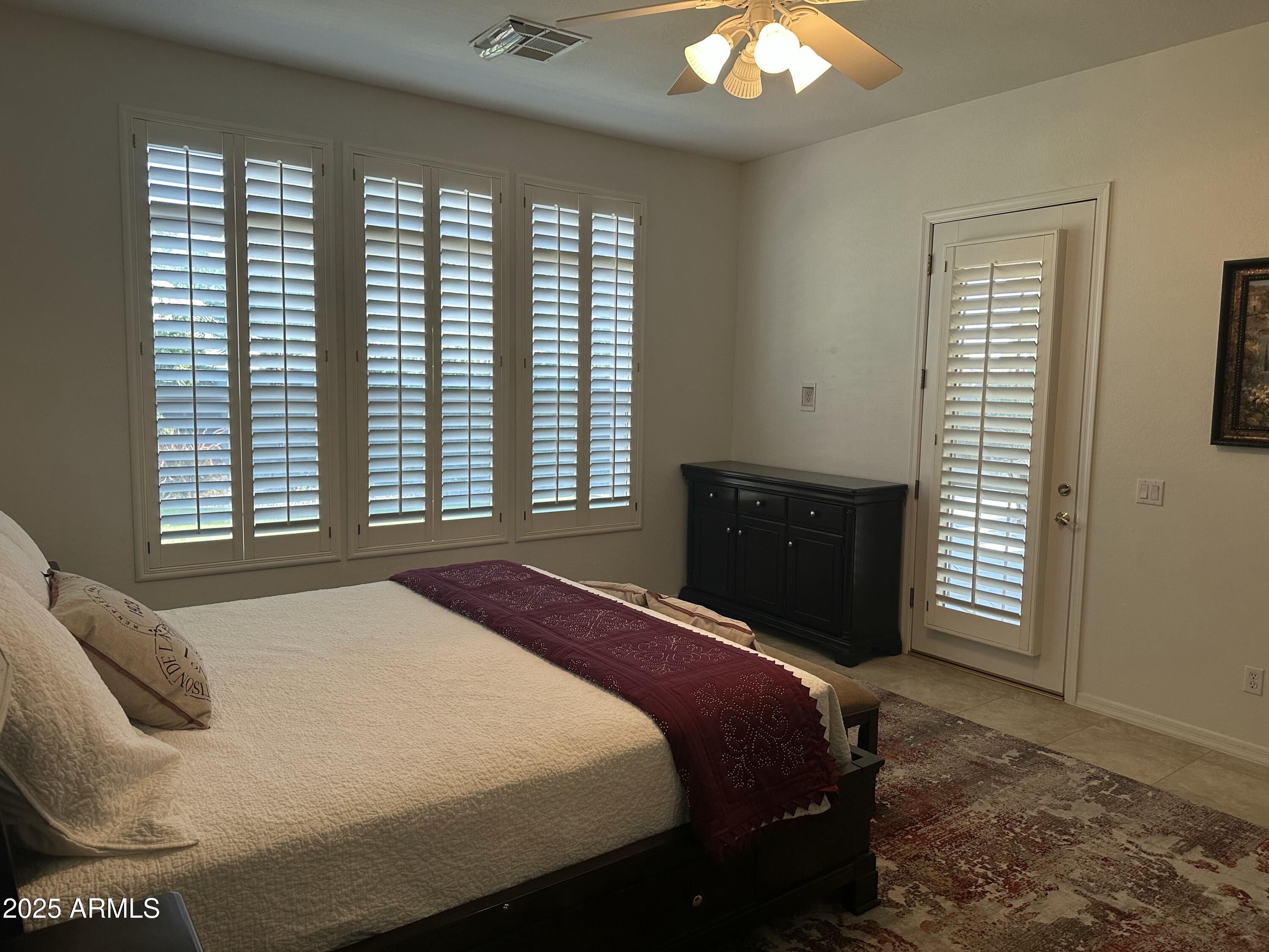 4146 East Azalea Drive Gilbert, AZ 85298 - Photo 12 of 43 D1FAE48F-F0E4-475E-BA84-839A94B09B4E