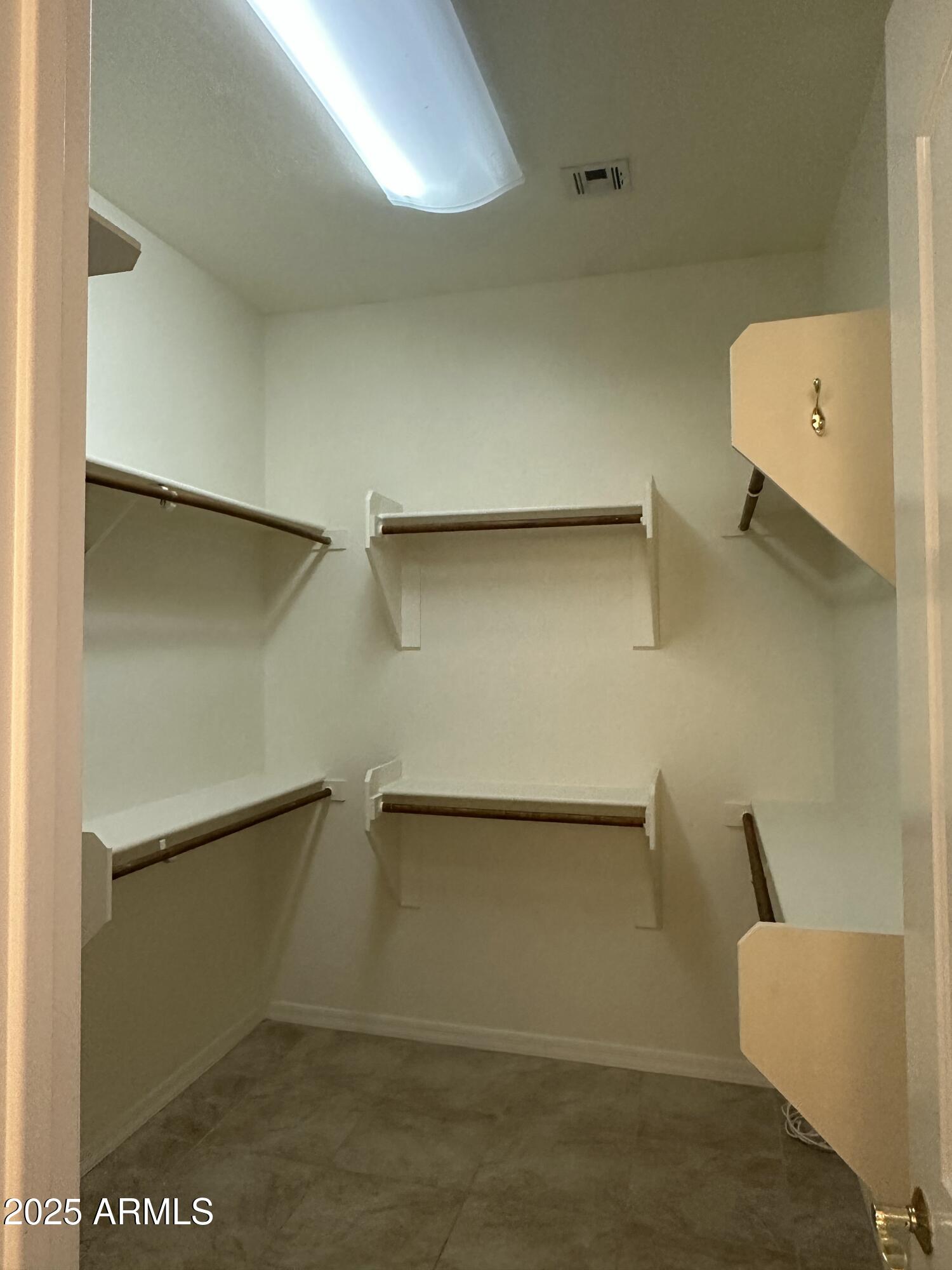 4146 East Azalea Drive Gilbert, AZ 85298 - Photo 16 of 43 5698CCE9-74C2-4F61-8B8F-4F69C3256940