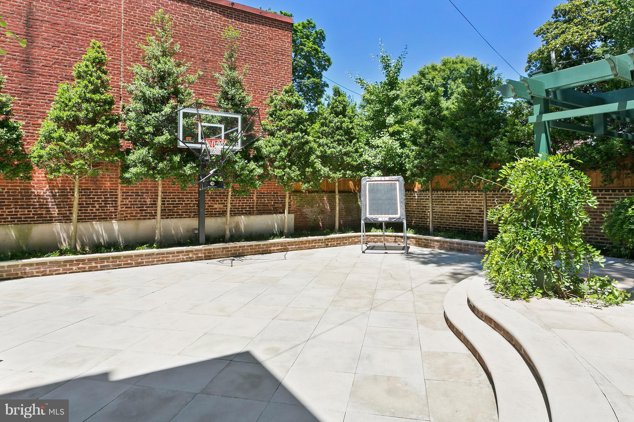 3301 N Street Northwest Washington, DC 20007 - Photo 26 of 30 Rear Play Area