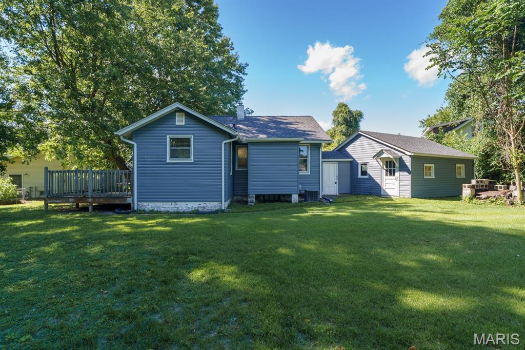 9 Lindauer Place Belleville, IL 62226 - Photo 5 of 32