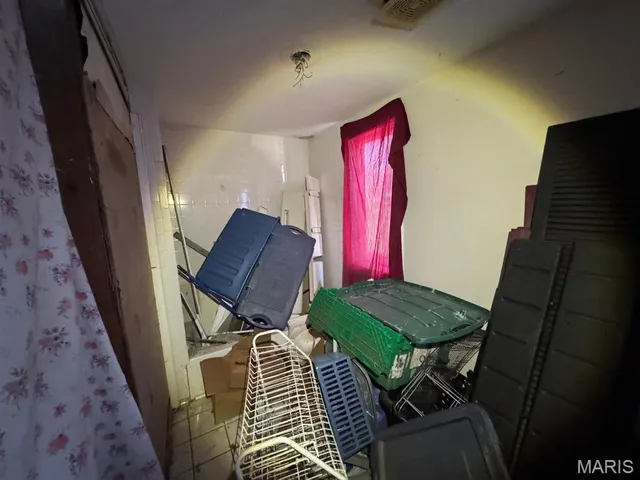 $15,000 | 407 South Illinois Street, Benld, IL 62009