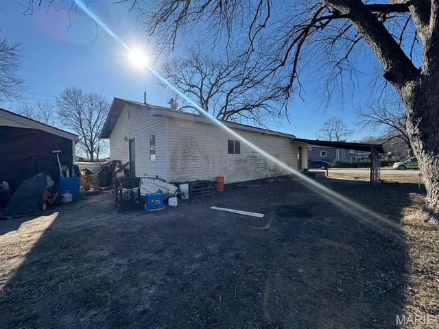 $15,000 | 407 South Illinois Street, Benld, IL 62009