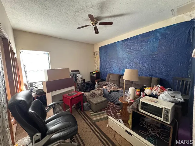 $15,000 | 407 South Illinois Street, Benld, IL 62009