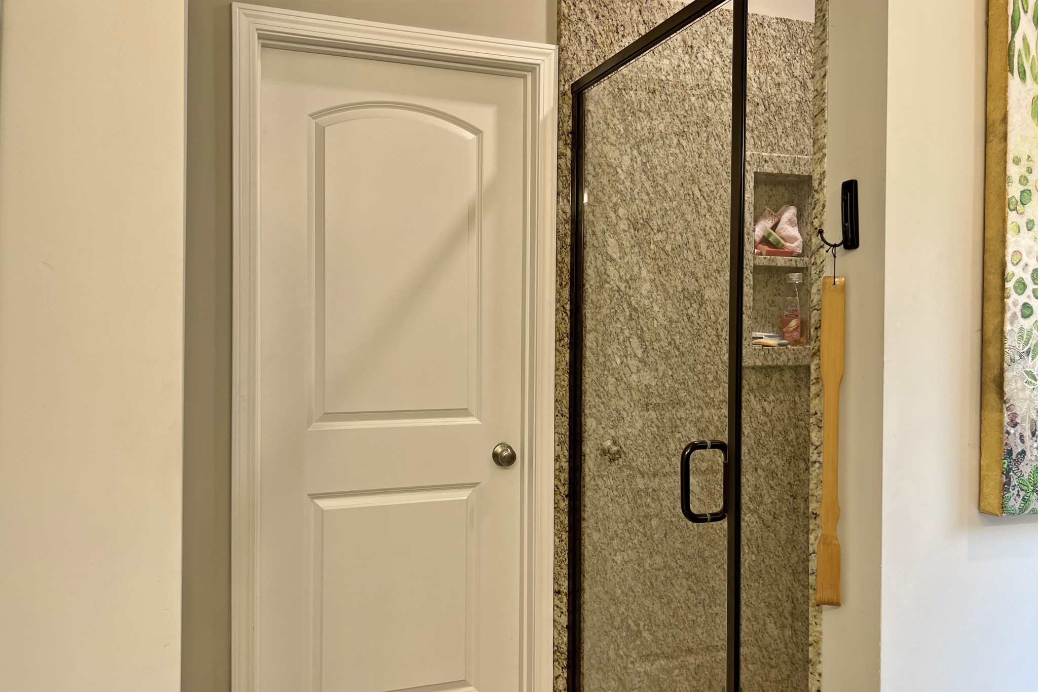 200 Poplar Street Franklin, KY 42134 - Photo 20 of 37 a bathroom with a shower