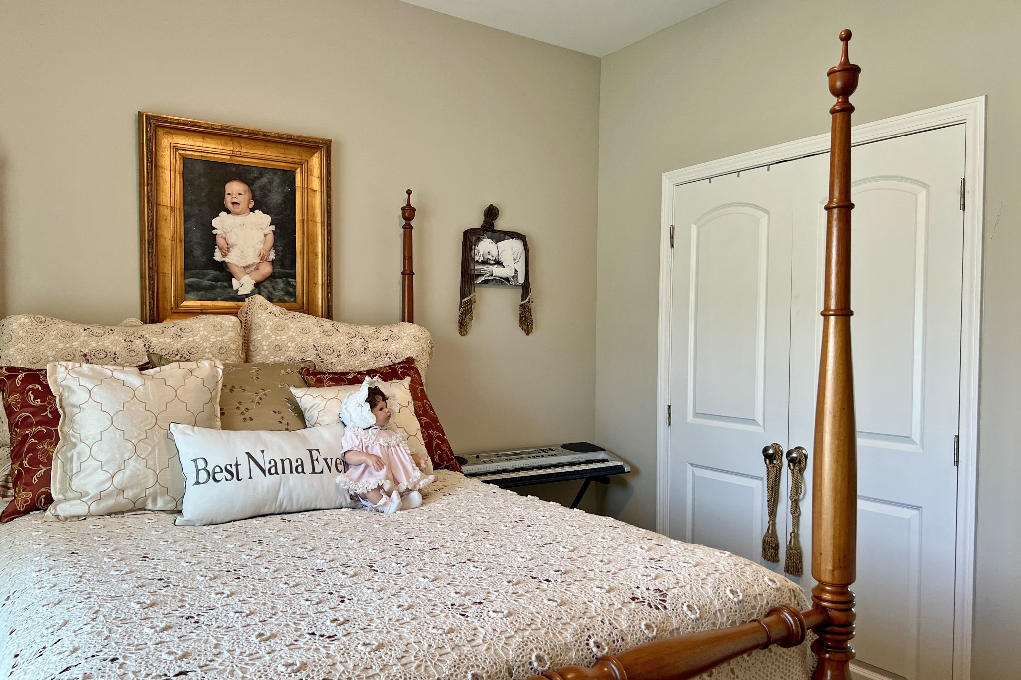 200 Poplar Street Franklin, KY 42134 - Photo 23 of 37 a bedroom with a bed and a dresser
